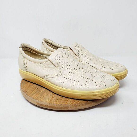 ECCO Shoes Womens 40 Soft 7 Perforated Leather Slip On Sneaker Comfort - Picture 6 of 16